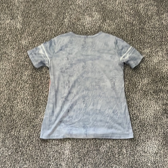 Basic tie die t shirt size small - Picture 2 of 2